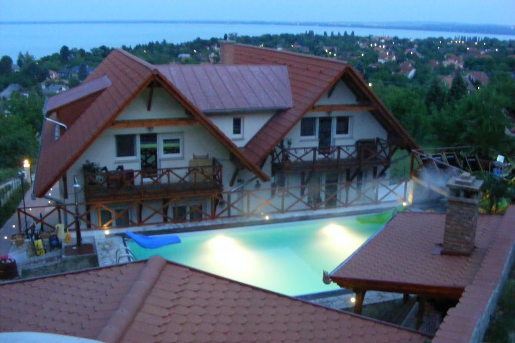 Holidaysport Haus Balatongyörök Eksteriør bilde