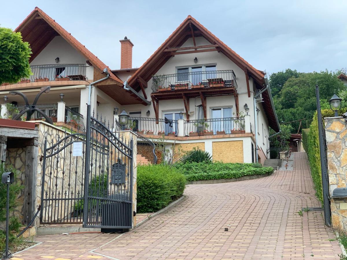 Holidaysport Haus Balatongyörök Eksteriør bilde