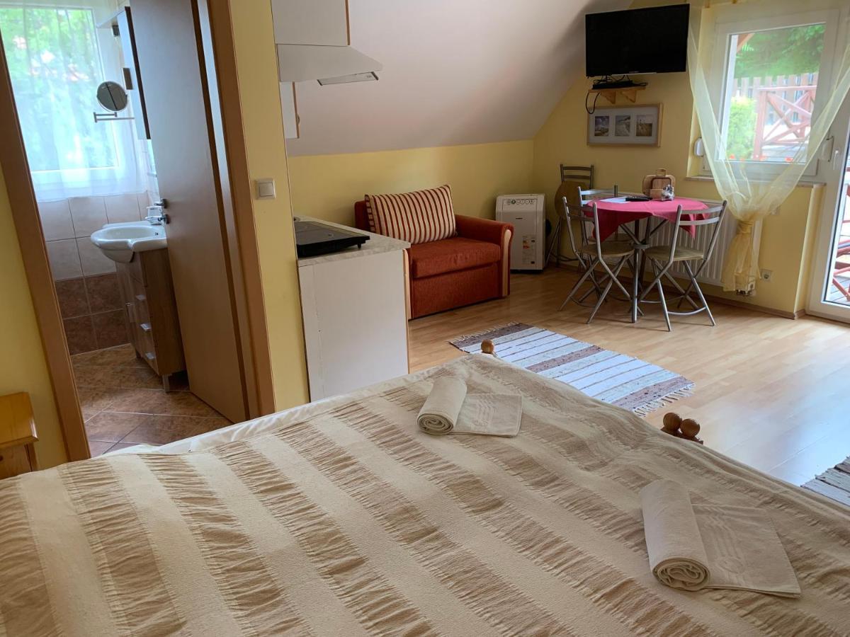 Holidaysport Haus Balatongyörök Eksteriør bilde